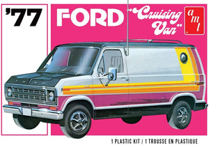AMT 1977 Ford Cruising Van 1:25 Scale Model Kit